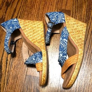 Toms Wedge Sandals